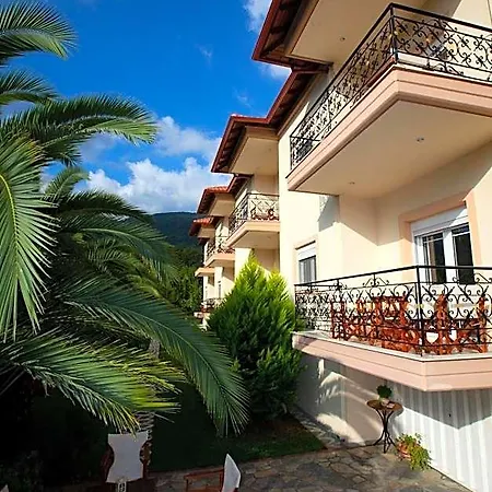 Yiouli Hotel