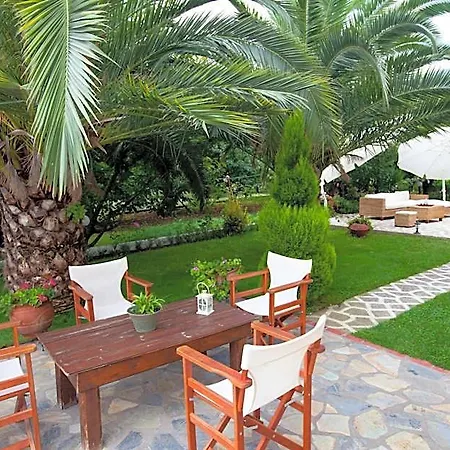 Yiouli Hotel 2*